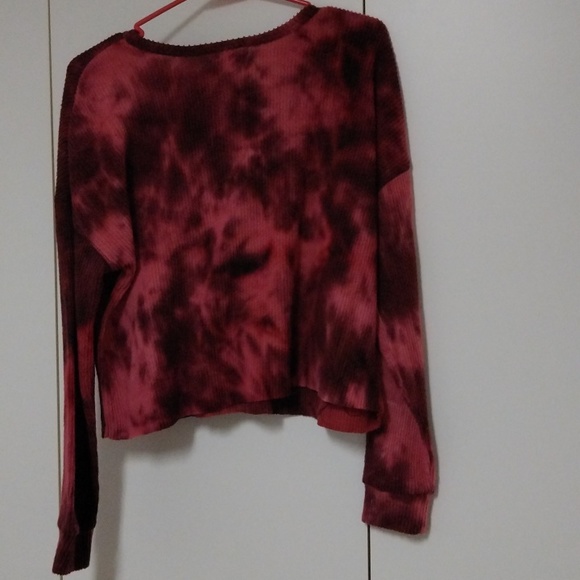 Top - Picture 3 of 4